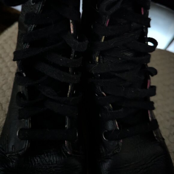 Dr Martens Airwair - Picture 6 of 8